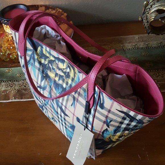 Burberry Canterbury Tote - Picture 3 of 8